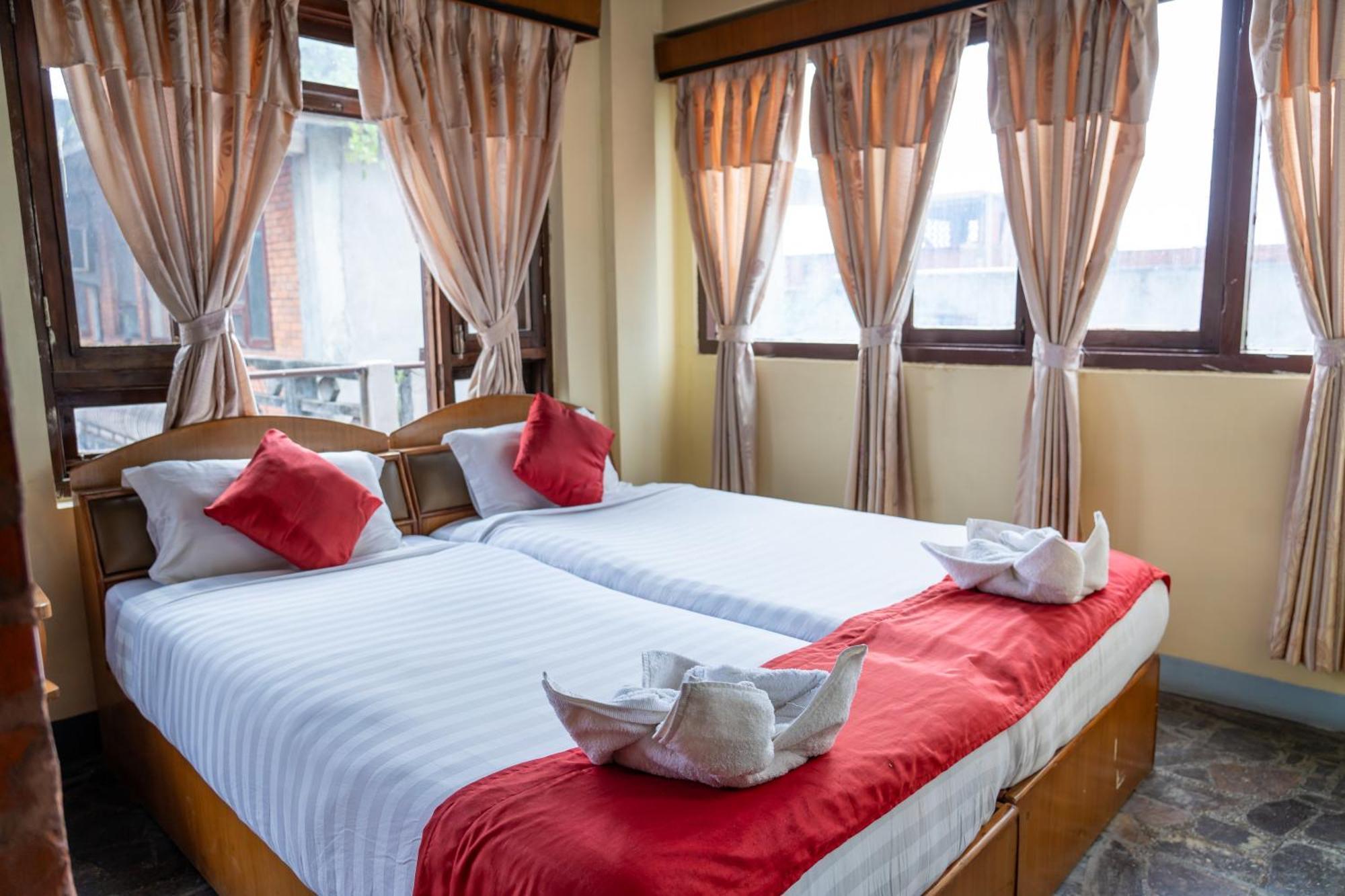 באקטפור Golden Gate Guest House מראה חיצוני תמונה