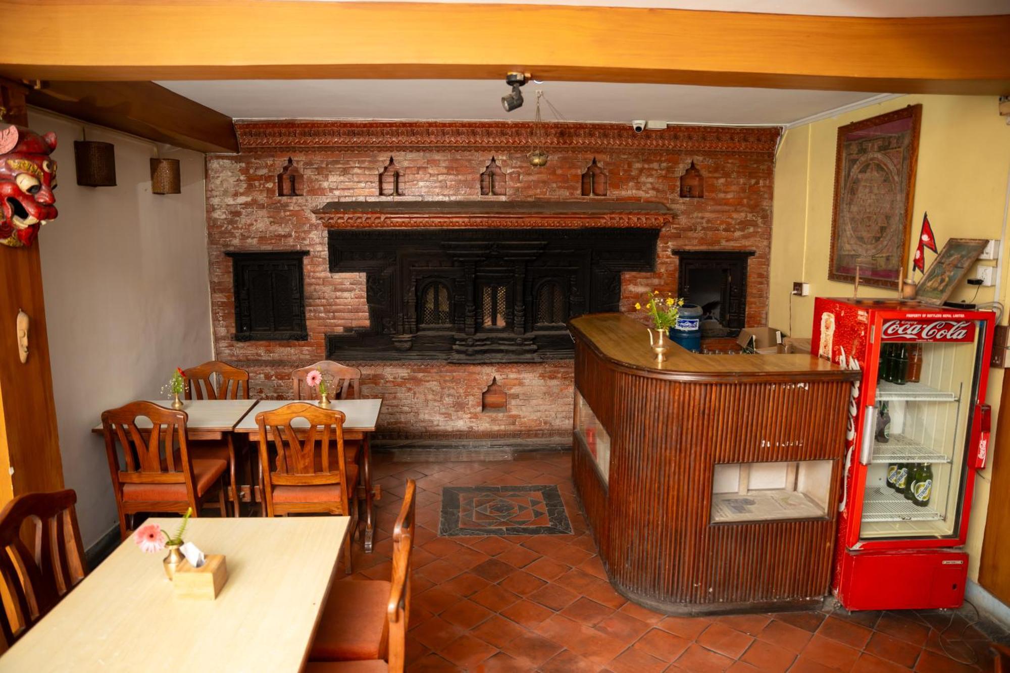 באקטפור Golden Gate Guest House מראה חיצוני תמונה