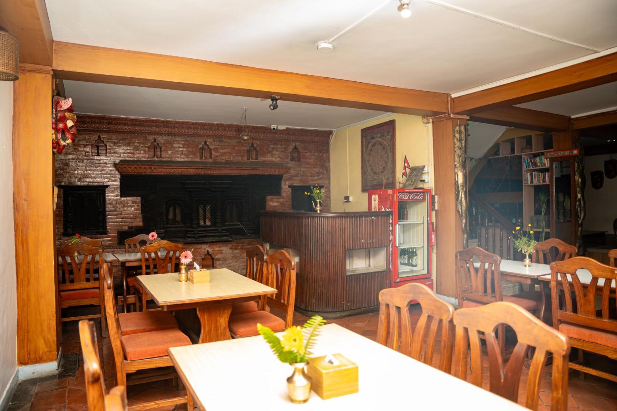 באקטפור Golden Gate Guest House מראה חיצוני תמונה
