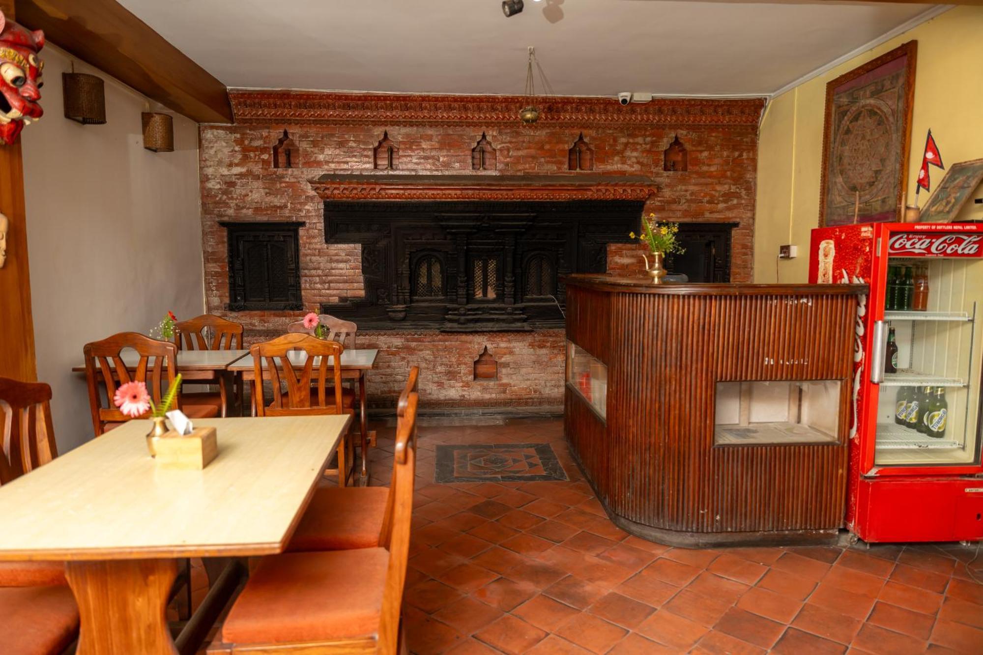 באקטפור Golden Gate Guest House מראה חיצוני תמונה