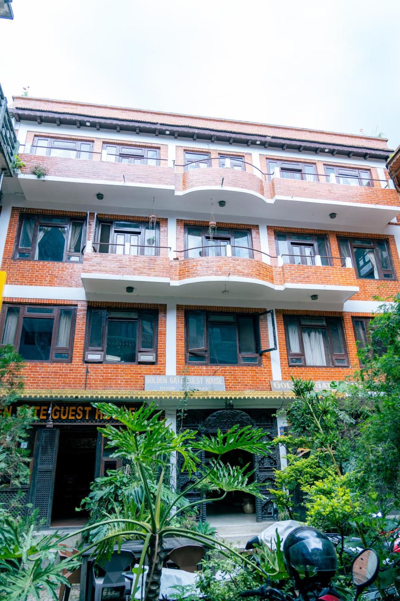 באקטפור Golden Gate Guest House מראה חיצוני תמונה