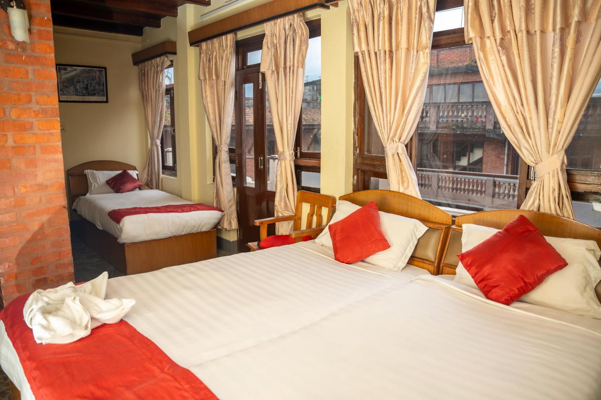 באקטפור Golden Gate Guest House מראה חיצוני תמונה