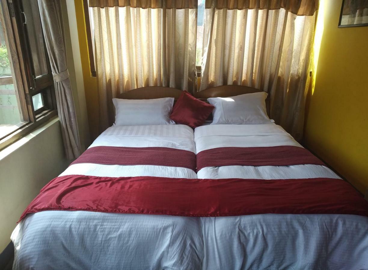 באקטפור Golden Gate Guest House מראה חיצוני תמונה